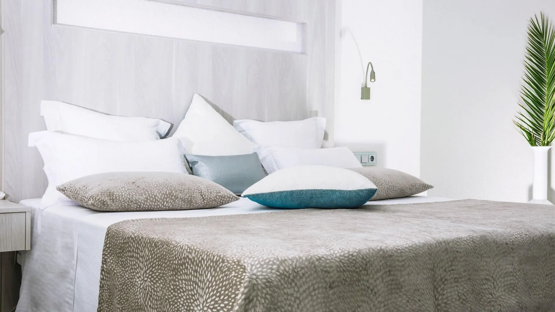Hotel Vistabella Roses 5*,  Espagne